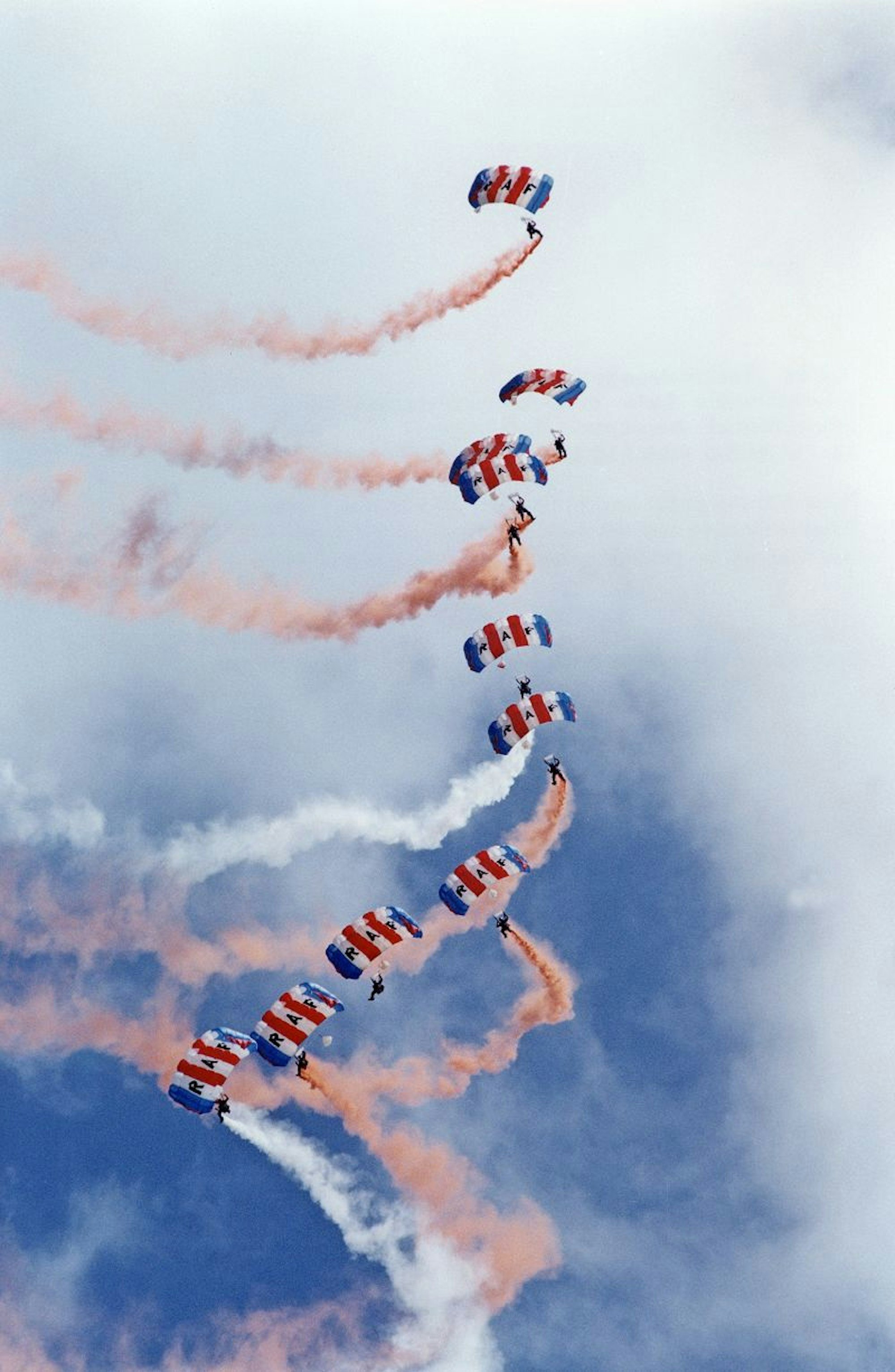 Historical photo of ILA 1998: Chasing records
