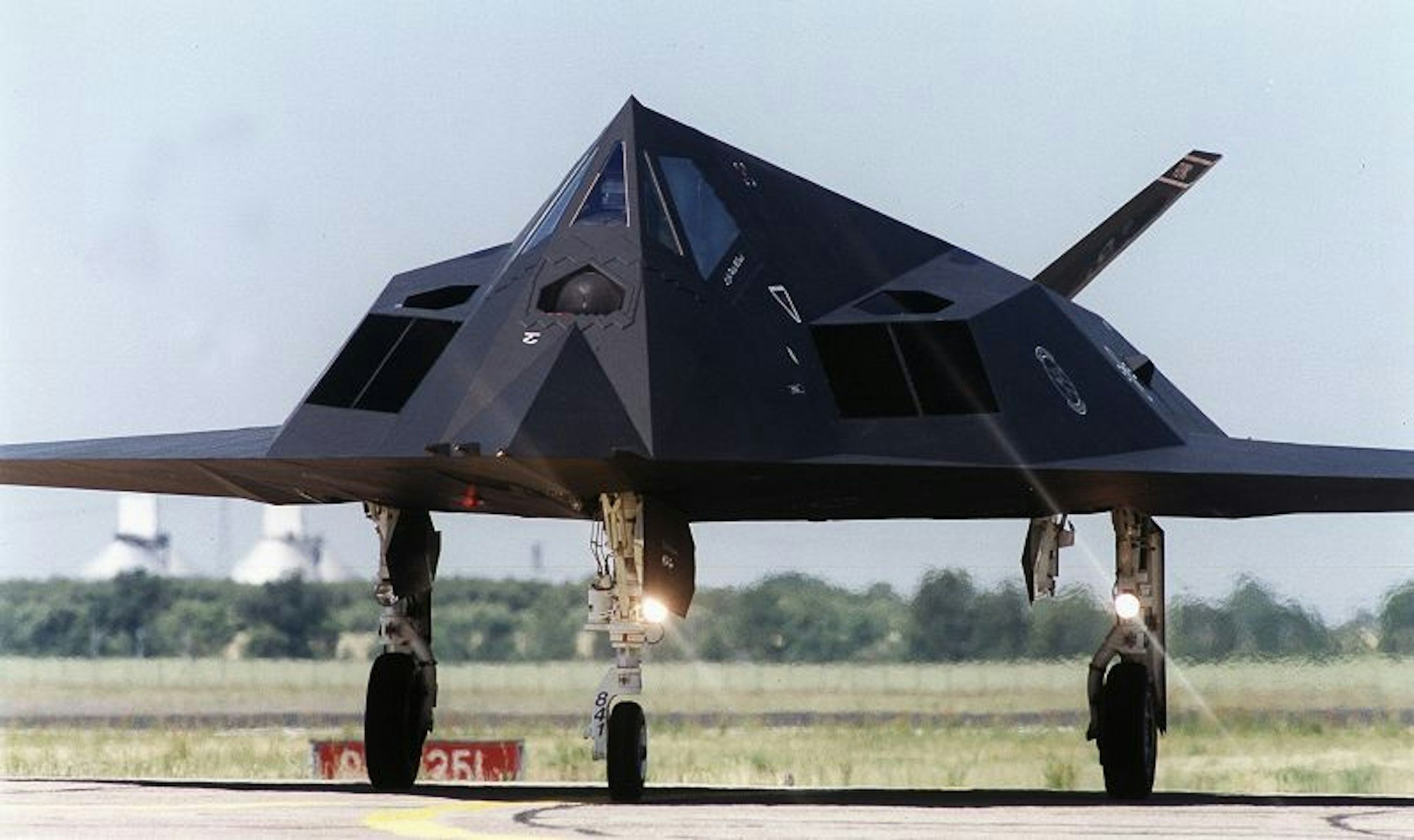 Historical photo of ILA 2000: The F-117 Nighthawk
