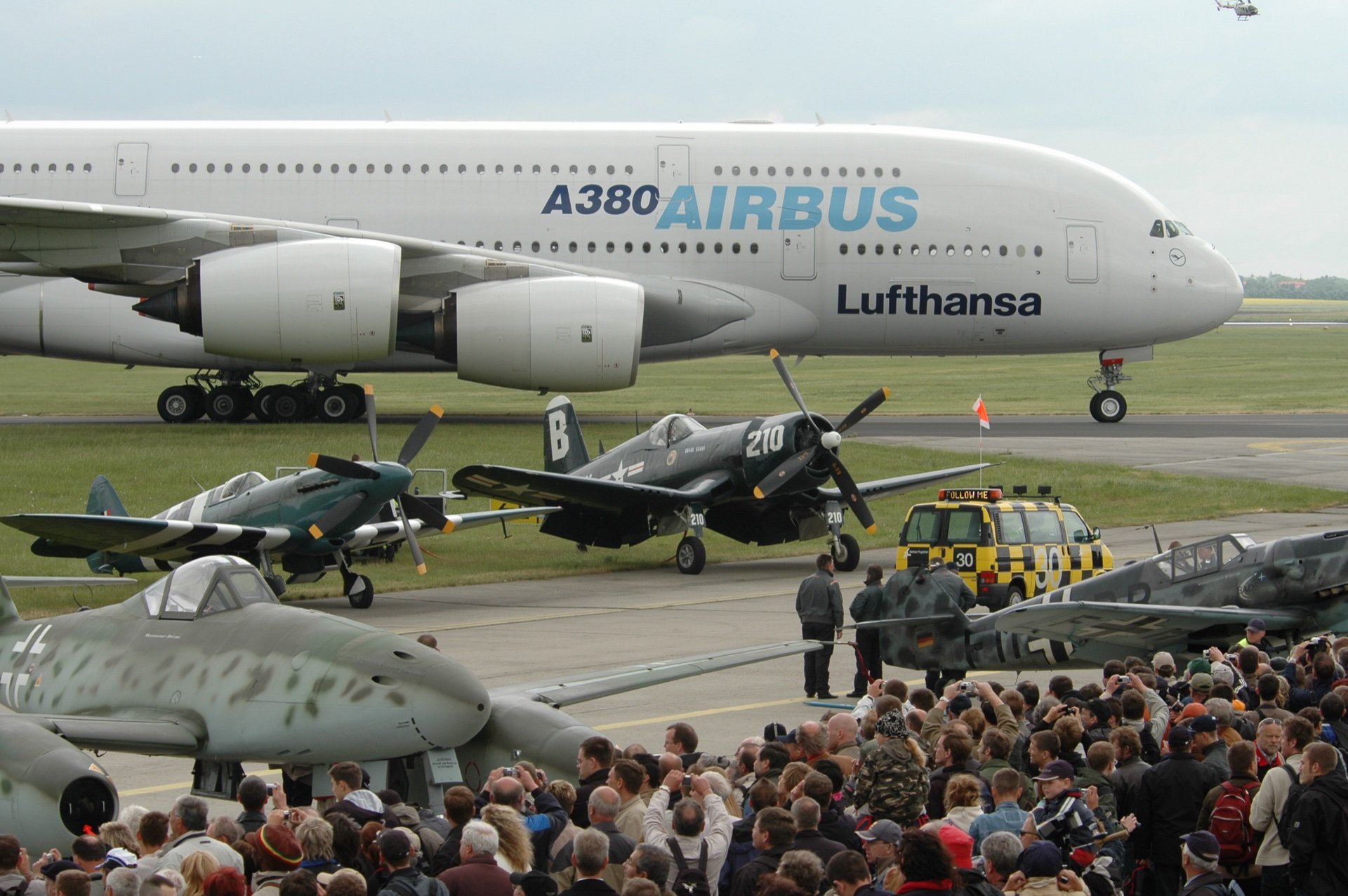 Historical photo of ILA 2006: Marvelling at the A380