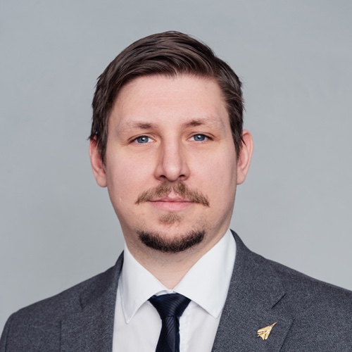 Konstantin Knoll